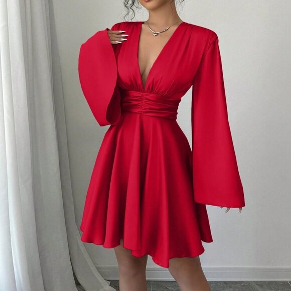Red Elegant Women's V-Neck Long Bell Sleeves Ruched Waist Satin Party Dress - Picture 3 of 6